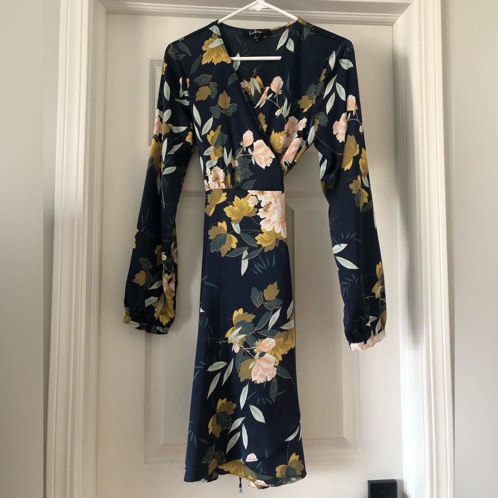 Lulus small wrap dress